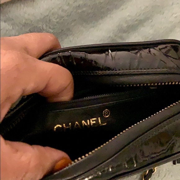 CHANEL CAMERA BAG WITH TASSEL - Picture 6 of 8